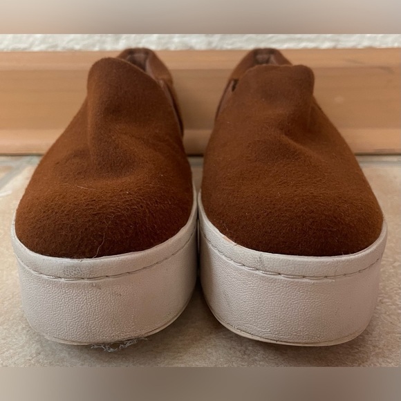 Vince Warren Women's 5 Shoes Brown Suede Platform Slip-On Sneakers - Picture 3 of 6
